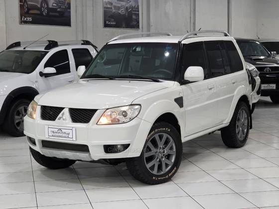 MITSUBISHI PAJERO TR4 2.0 4X2 16V 140CV FLEX 4P AUTOMÁTICO